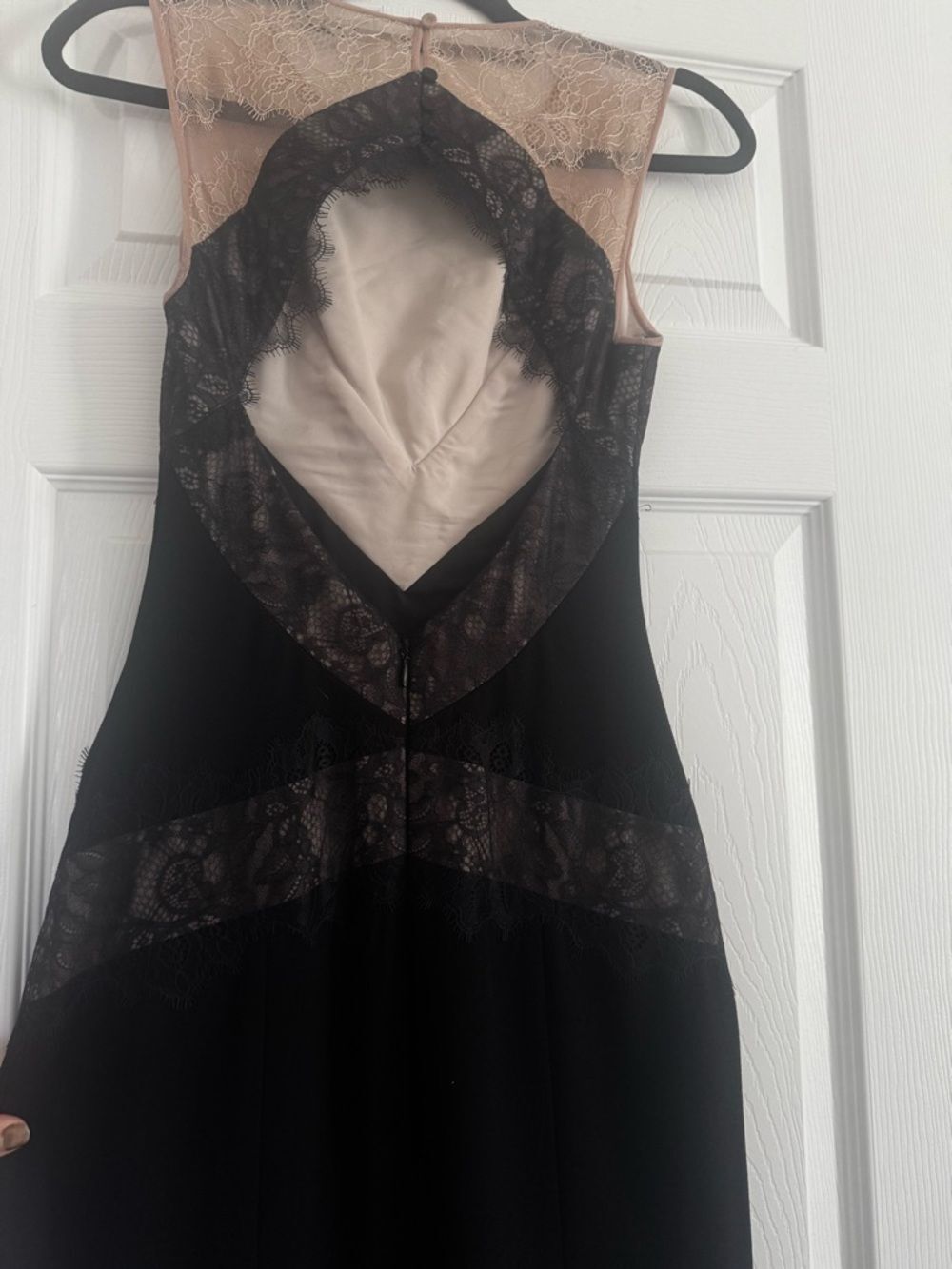 BCBGMaxAzria Aida Trumpet Full Length Lace Black Tie Dress Size 0 - Picture 5 of 7